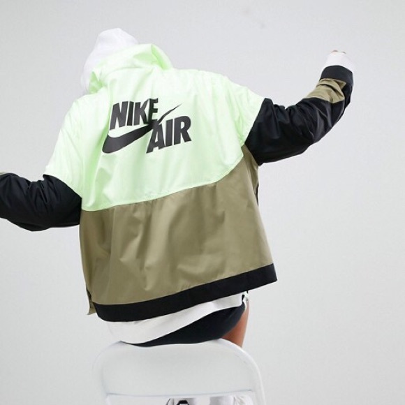 nike air zip woven jacket
